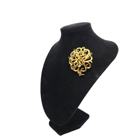 Vintage Marcel Boucher 1750 Brooch Gold Tone Scroll Floral Midcentury Signed - Picture 2 of 5